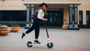 Future Board elektromos roller szerviz Budapest központjában